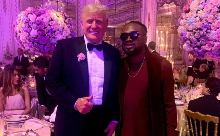Nigerian Singer Cobhams Meets Ex US President, Donald Trump