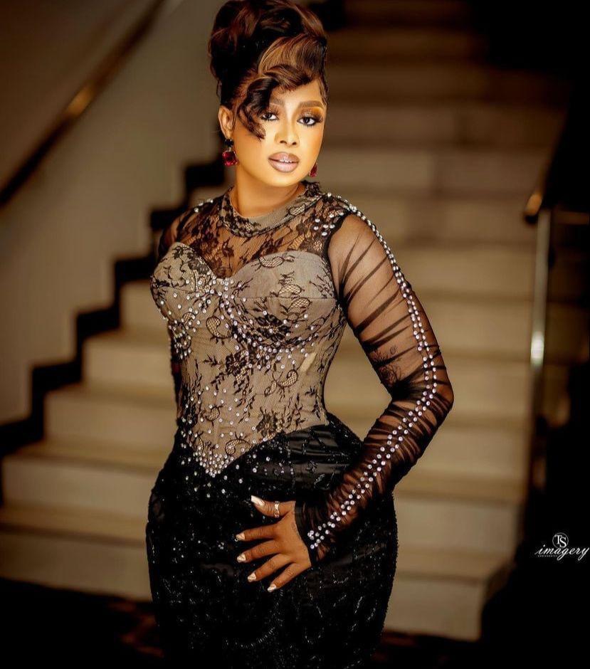 Late Alaafin Of Oyo's Wife, Queen Ola, Celebrates Birthday, Shares Beautiful Photos