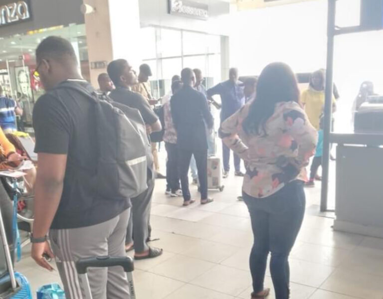 Lagos-Port Harcourt Passengers Stranded As Airline Reschedules Flight