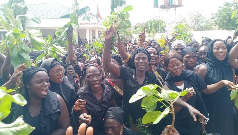 Election Results: Over 1,000 Aged Women Goes Naked, Protest In Lafia