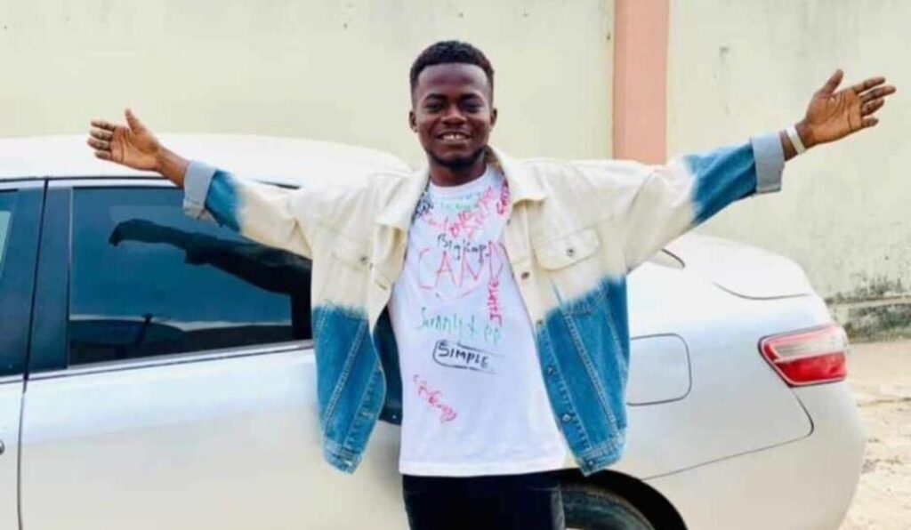 “Egbon Adugbo” Stabs Ondo Varsity Graduate To Death Over N1,000 Debt 1 “Egbon Adugbo” Stabs Ondo Varsity Graduate To Death Over N1,000 Debt