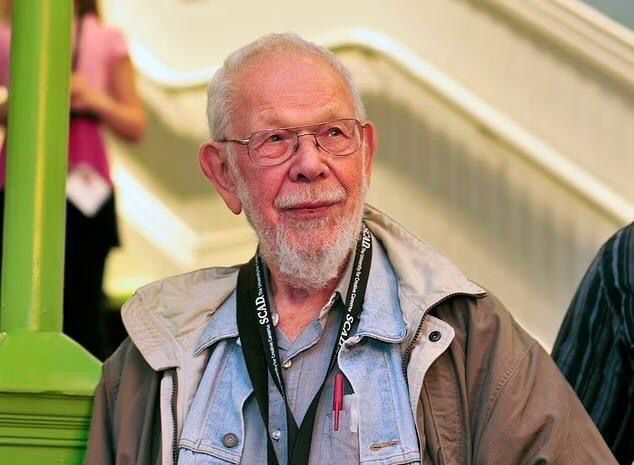 Al Jaffe, Mad Magazine Popular Cartoonist Passes On, At 102 1 Al Jaffe, Mad Magazine Popular Cartoonist Passes On, At 102