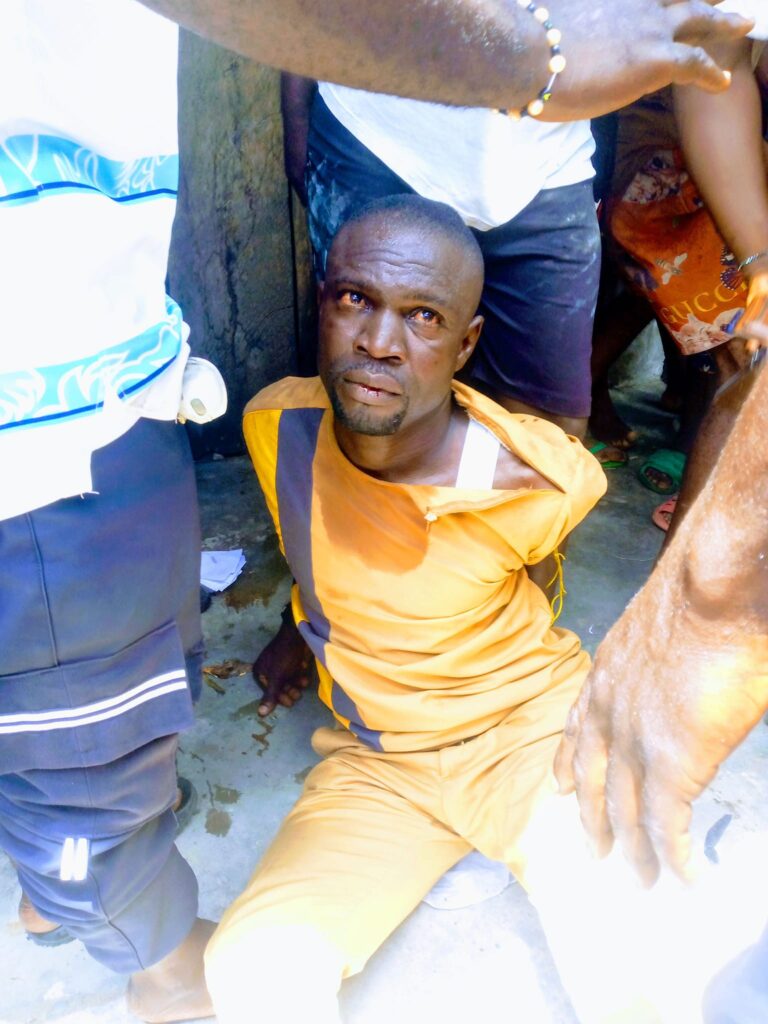 BUSTED! Man caught for allegedly using charms to defraud POS operators in Bayelsa 5 Man caught for allegedly using charms to defraud POS operators in Bayelsa