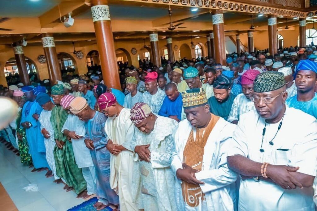 Rauf Aregbesola Honoured At Special Jumat Service In Osun State
