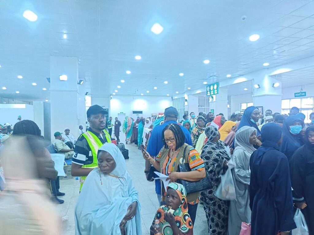 125 Nigerian Evacuees From Port Sudan Arrive Abuja Airport
