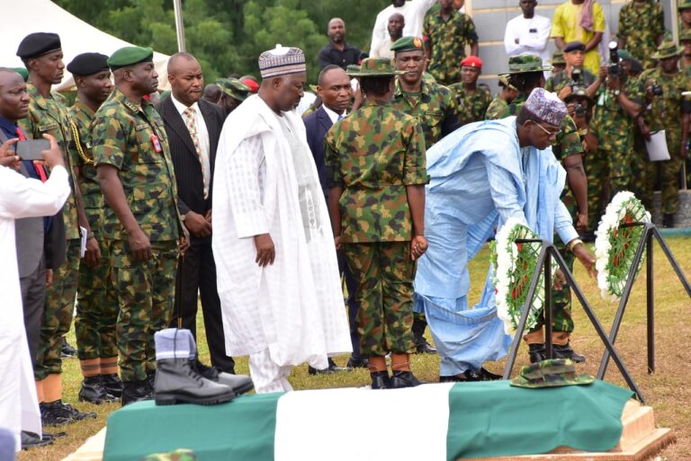PHOTOS: Burial of Slain Soldiers in Abuja