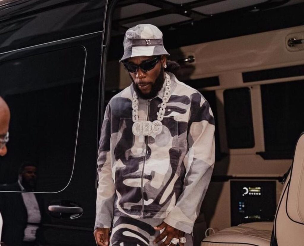 Singer Burna Boy Postpones South Africa Show, Reveals Production Team Yet To Be Paid 1 Singer Burna Boy Postpones South Africa Show, Reveals Production Team Yet To Be Paid