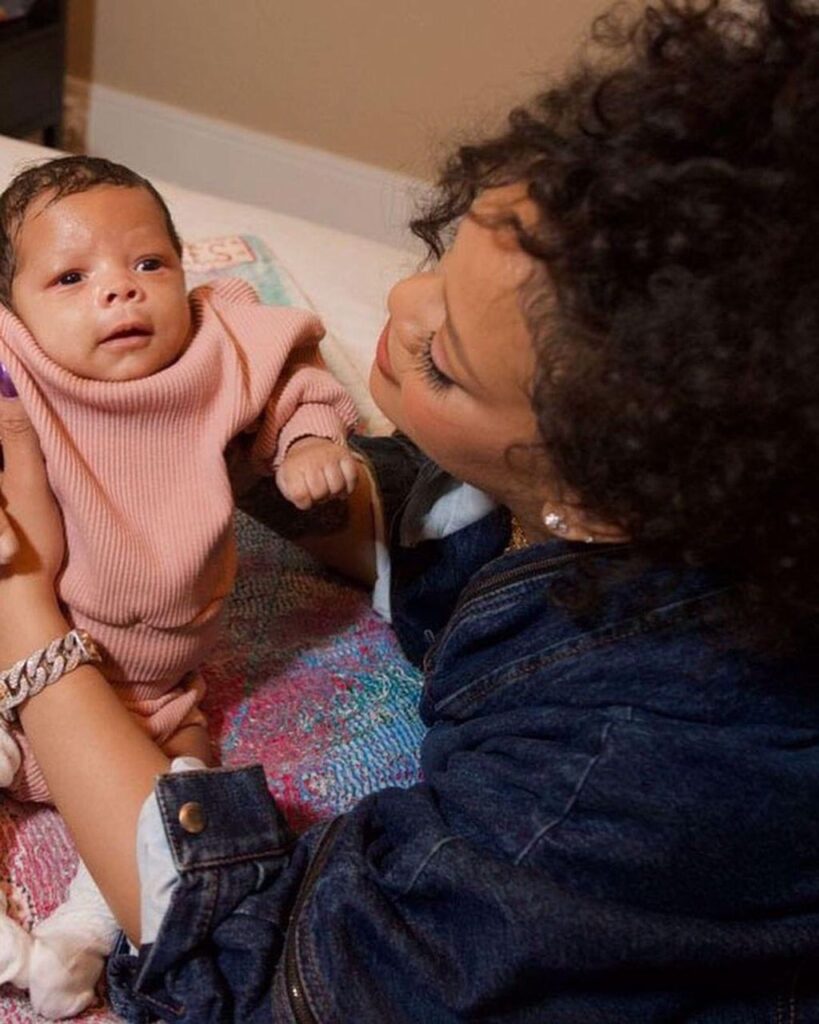 Multi-Grammy-Award-Winning Artiste, Rihanna, Rapper A$ap Rocky Shares First Photos Of Newborn, “Riot”