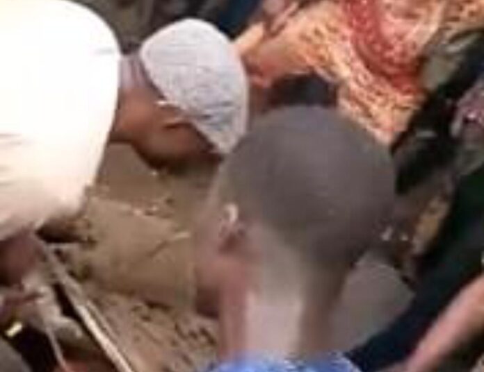 One rescued as building collapses in Ogun state