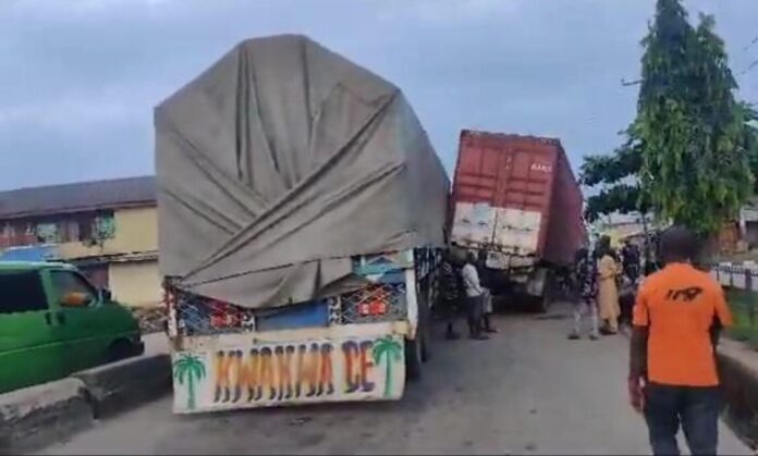 Two Heavily-loaded Trucks Collide, Blocks Road In Lagos State