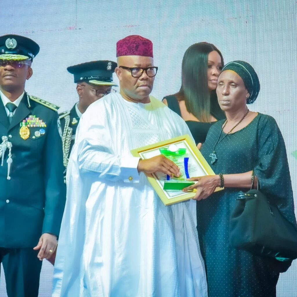 6 Policemen Slain in Ughelli Honoured Posthumously
