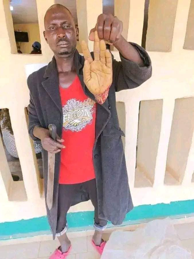 Man S£vers Wife's Hand Over N3000 in Jos (Photos) 2 Man S£vers Wife's Hand Over N3000 in Jos (Photos)